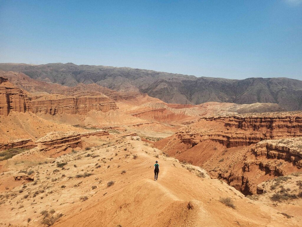 canyon silhouette pierres rouges